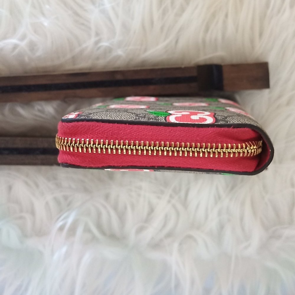 🍎AMAZING EUC! Gucci GG Supreme Ltd Ed Zippy Long Wallet w/ Dust Bag & Box🍎 - Picture 4 of 15